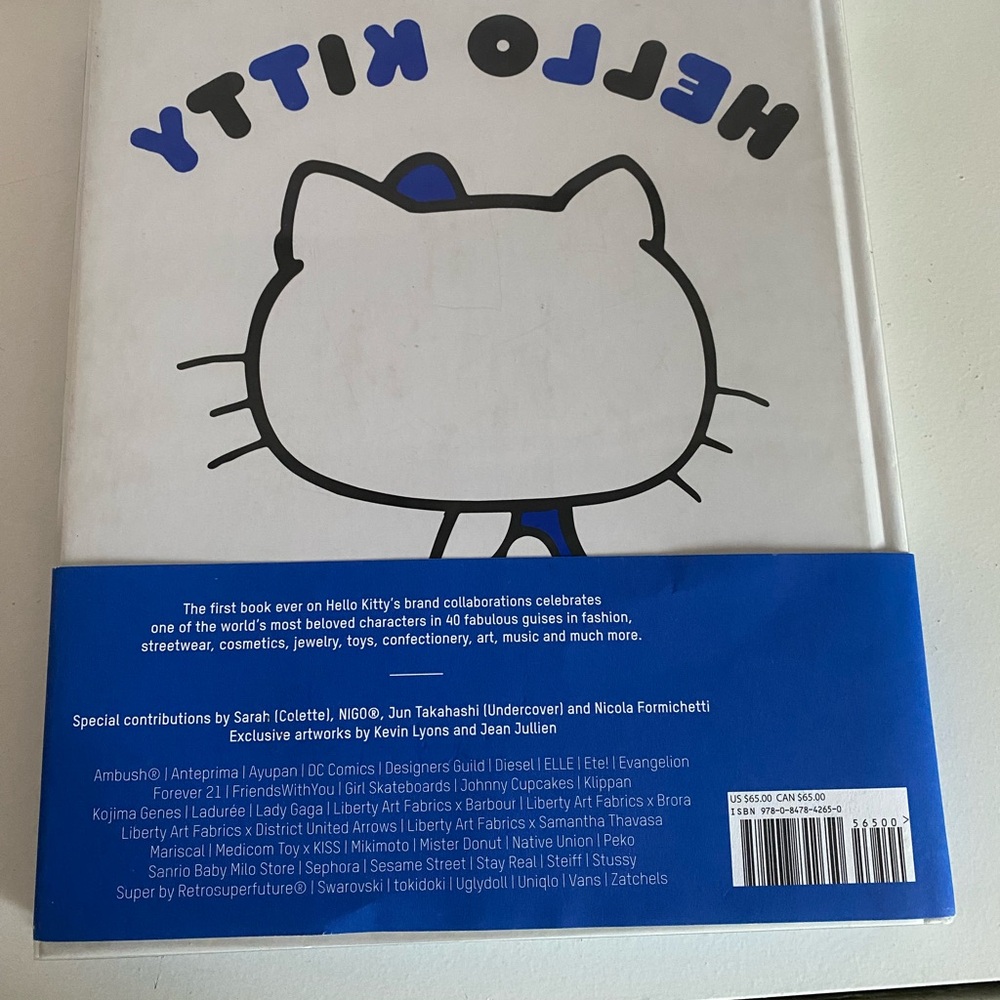 Sanrio Hello Kitty Hardcover Book - White & Blue - Picture 2 of 9